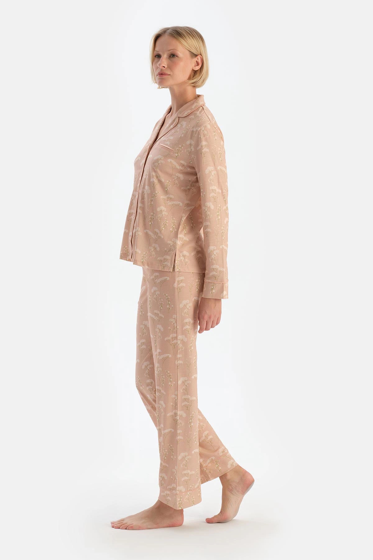 Açık Somon Çiçek Desenli Penye Modal Pijama Takımı