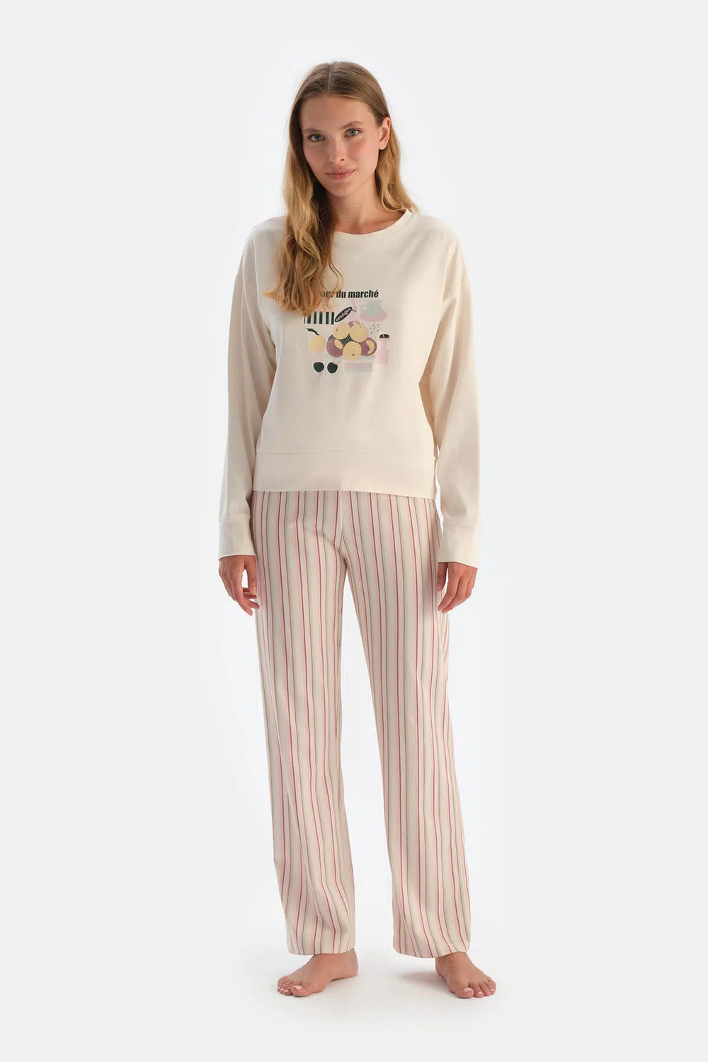 Ekru Baskı Detaylı Uzun Kollu Tişört Pantolon Pijama Takımı