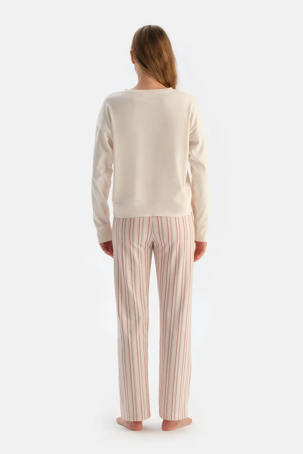 Ekru Baskı Detaylı Uzun Kollu Tişört Pantolon Pijama Takımı