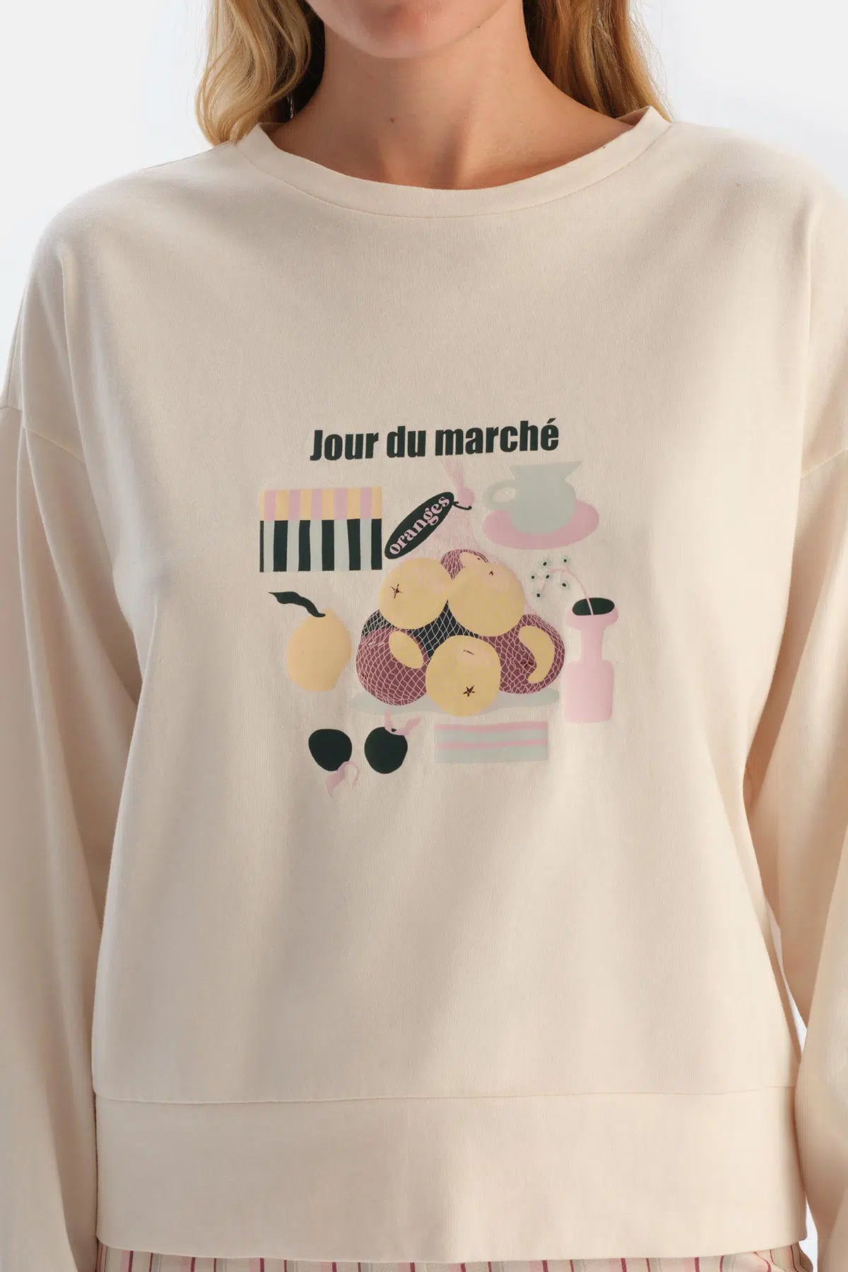 Ekru Baskı Detaylı Uzun Kollu Tişört Pantolon Pijama Takımı