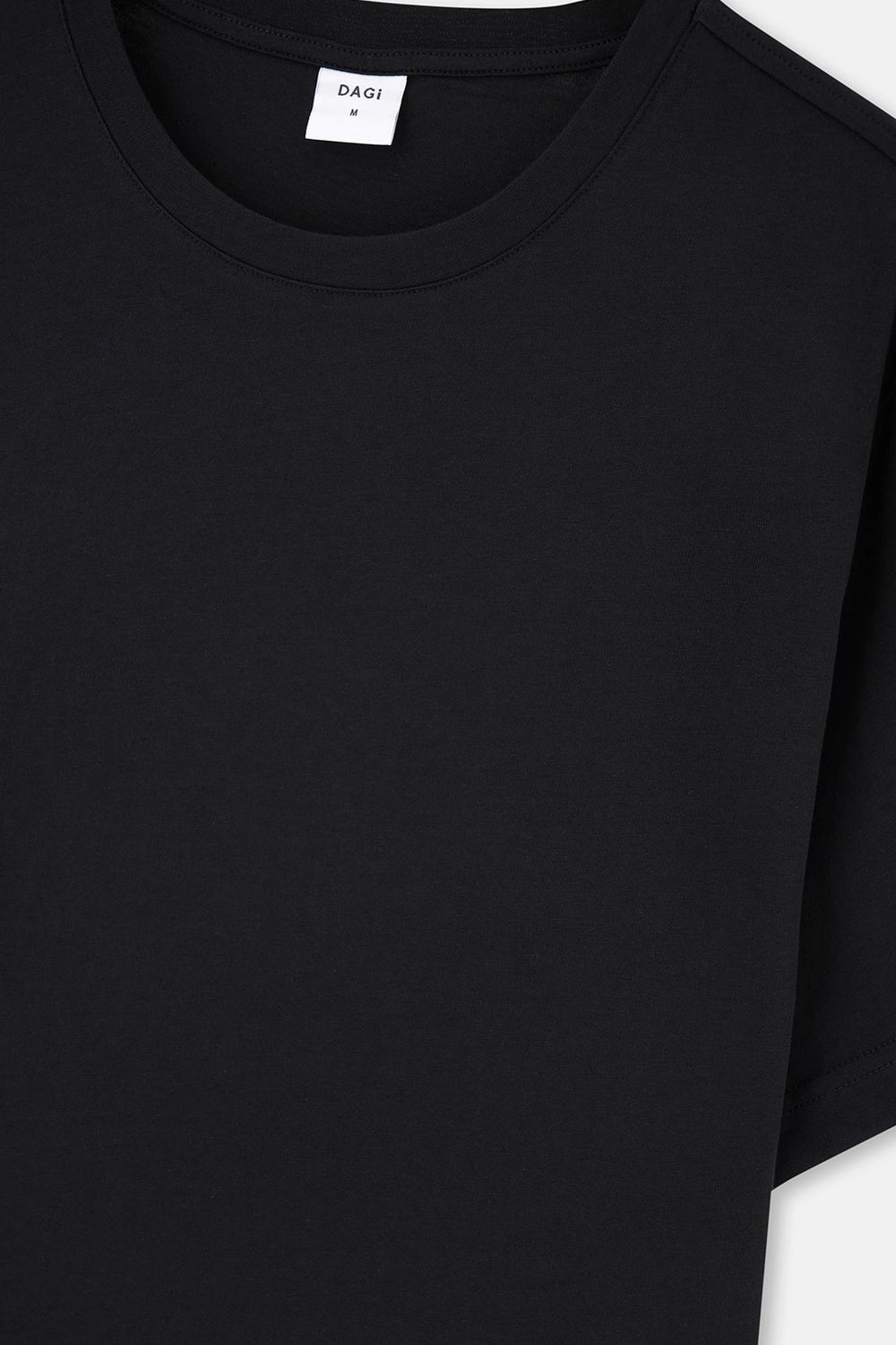 Siyah Bisiklet Yaka Kısa Kollu Süprem Tişört