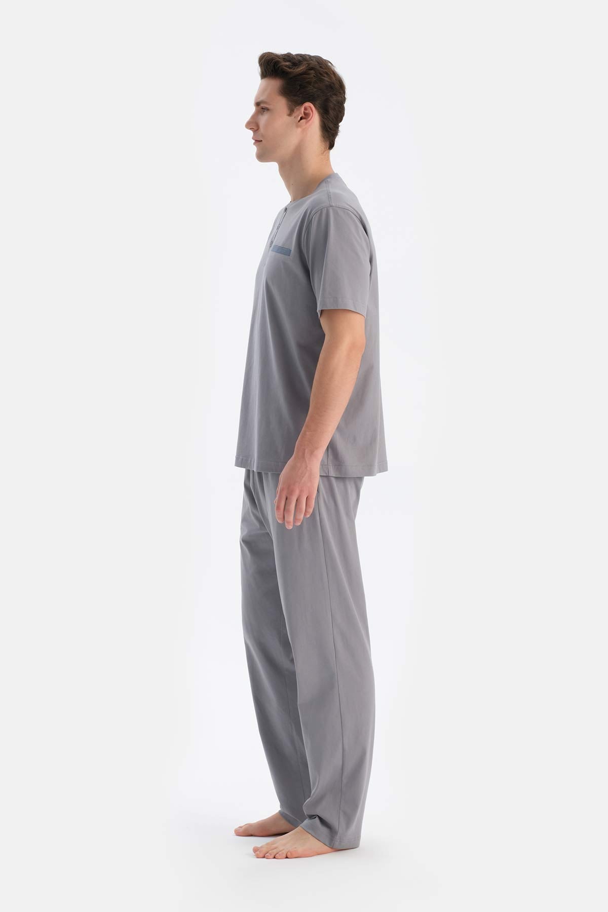 Gri Yarım Patlı Kısa Kollu Örme Pijama Takımı