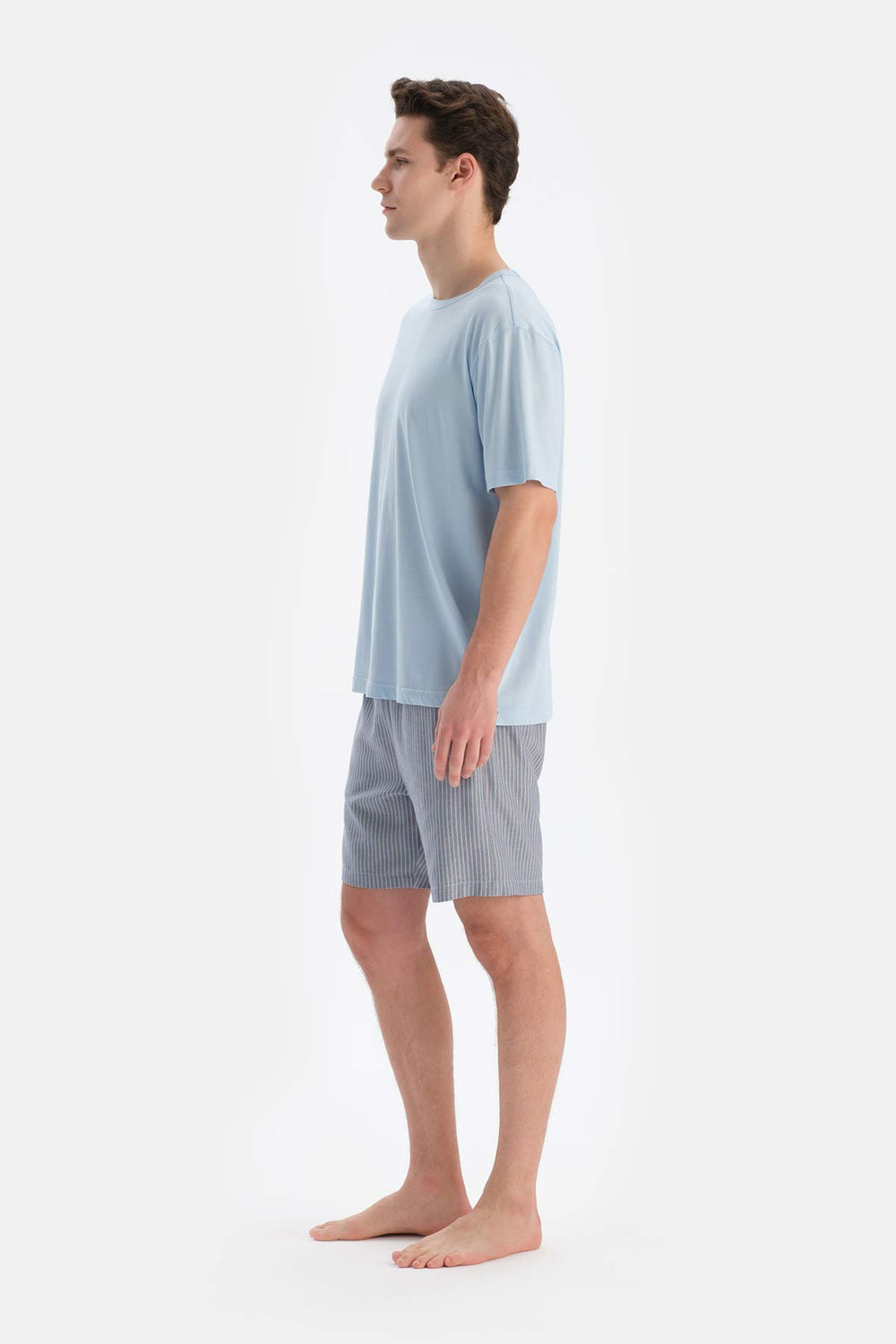 Açık Mavi Bisiklet Yaka Altı Dokuma Şort Pijama Takımı