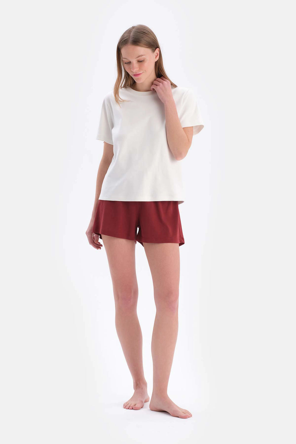 Beyaz Ipek Apre Interlok Bisiklet Yaka Tişört