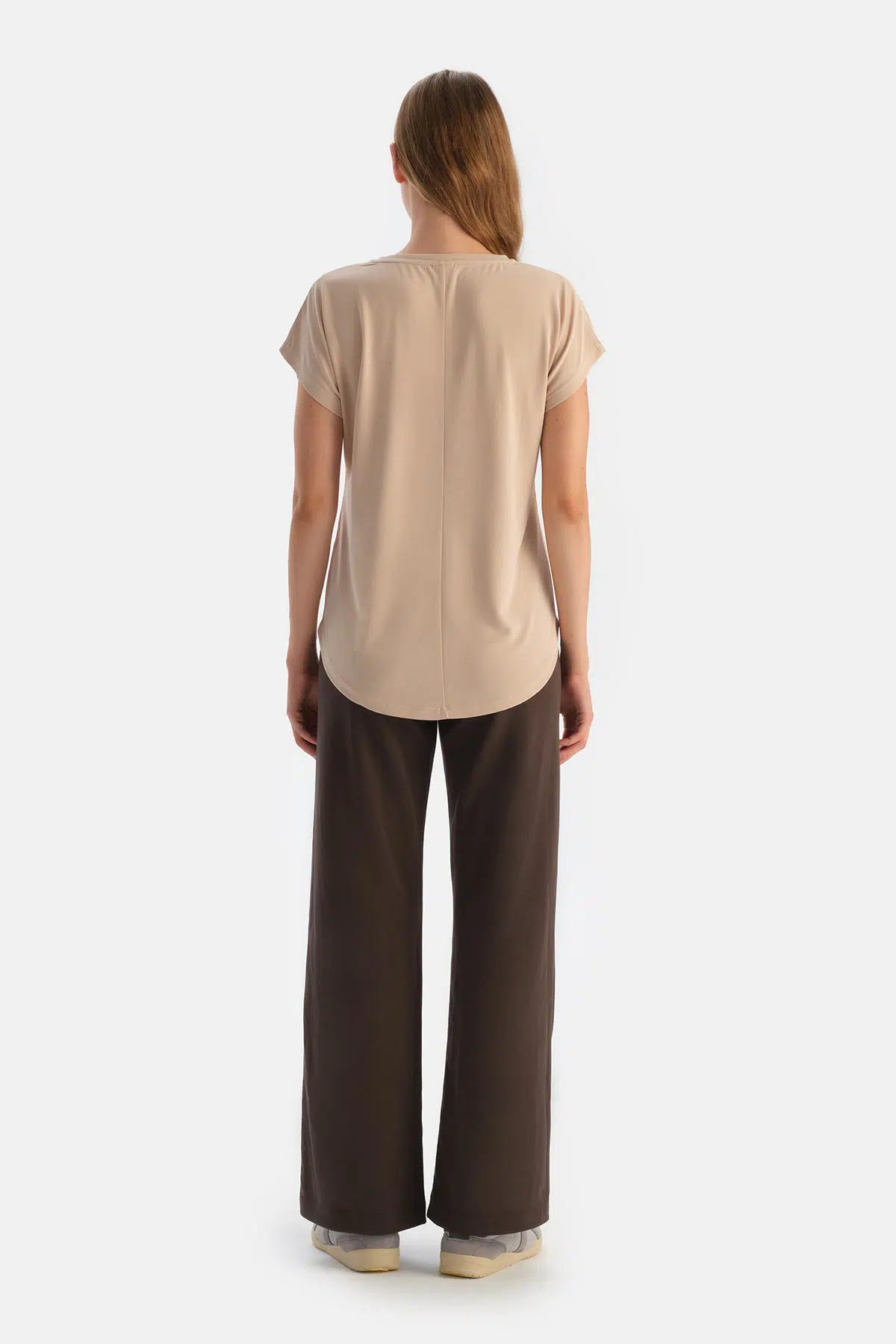 Bej V Yaka Cupro Tişört