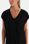 Siyah Pilikaşeli V Yaka Tişört