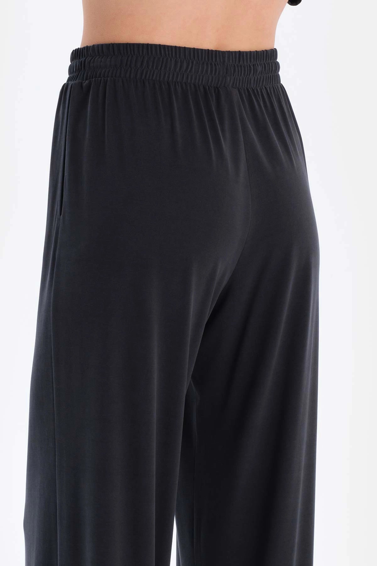 Siyah Cepli Cupro Pantolon