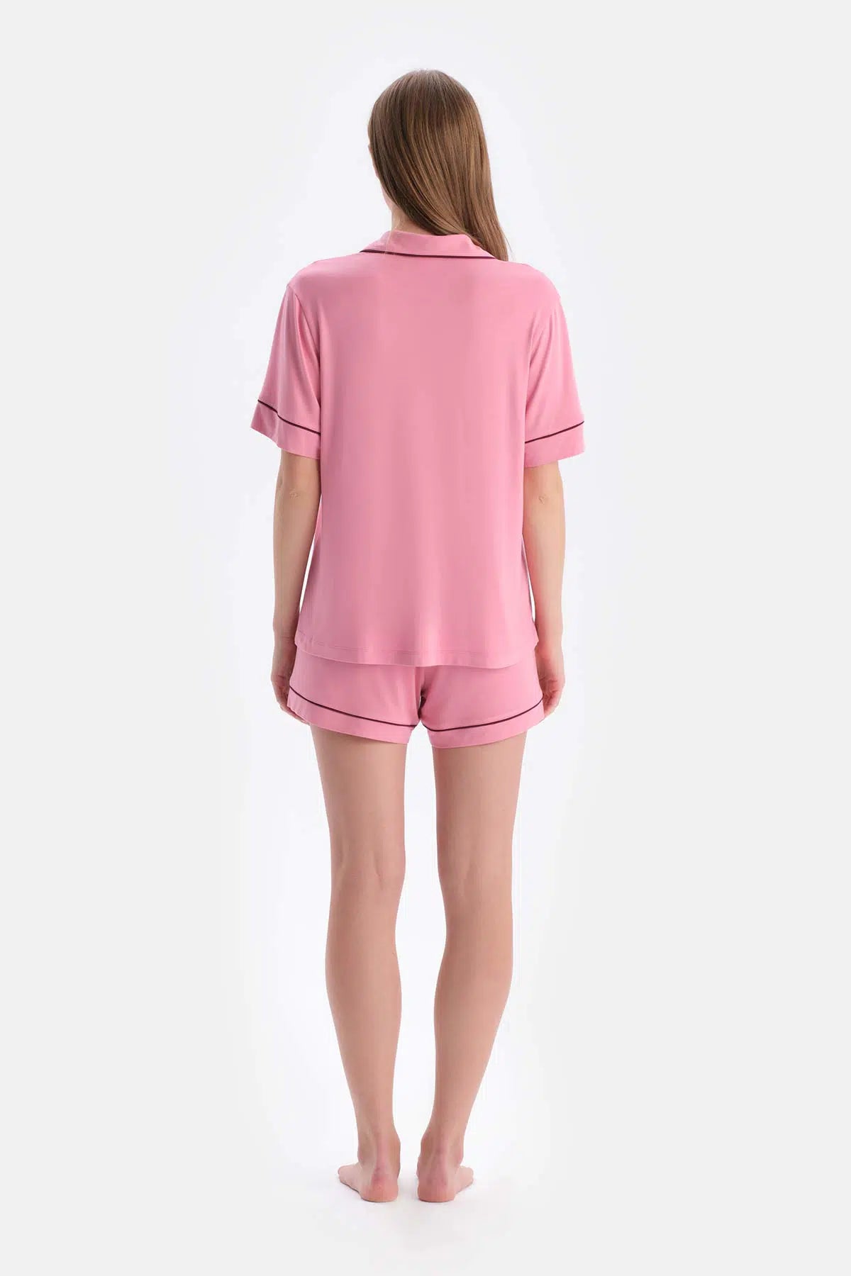 Pembe Kısa Kollu Nakış Detaylı Viskon Gömlek Şort Pijama Takımı