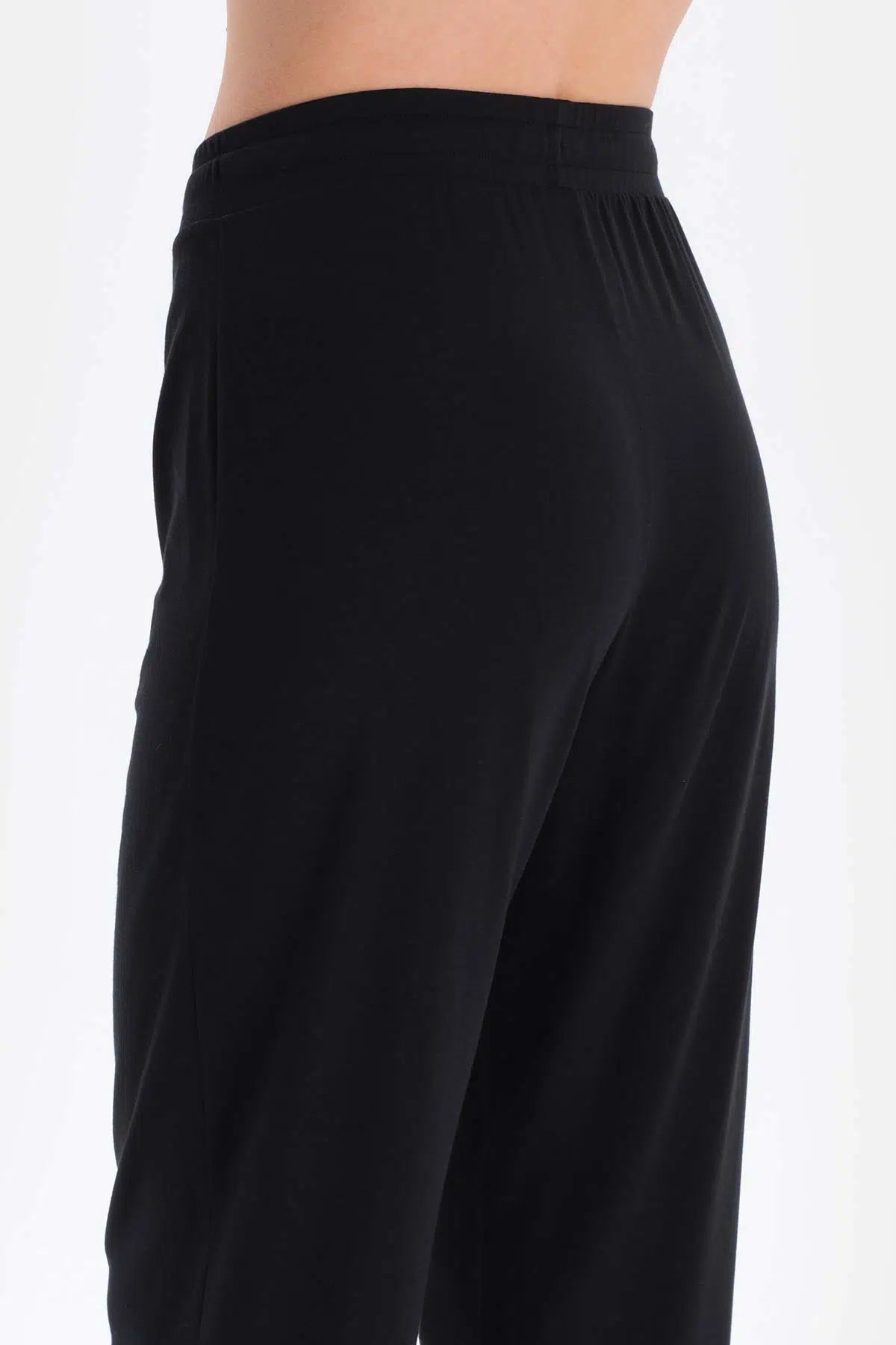 Siyah Kısa Kollu V Yaka Basıc Viskon Tişört Pantolon Pijama Takımı