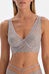 Açık Gri Dantel ve Detaylı Dolgusuz Kaplı Sütyen
