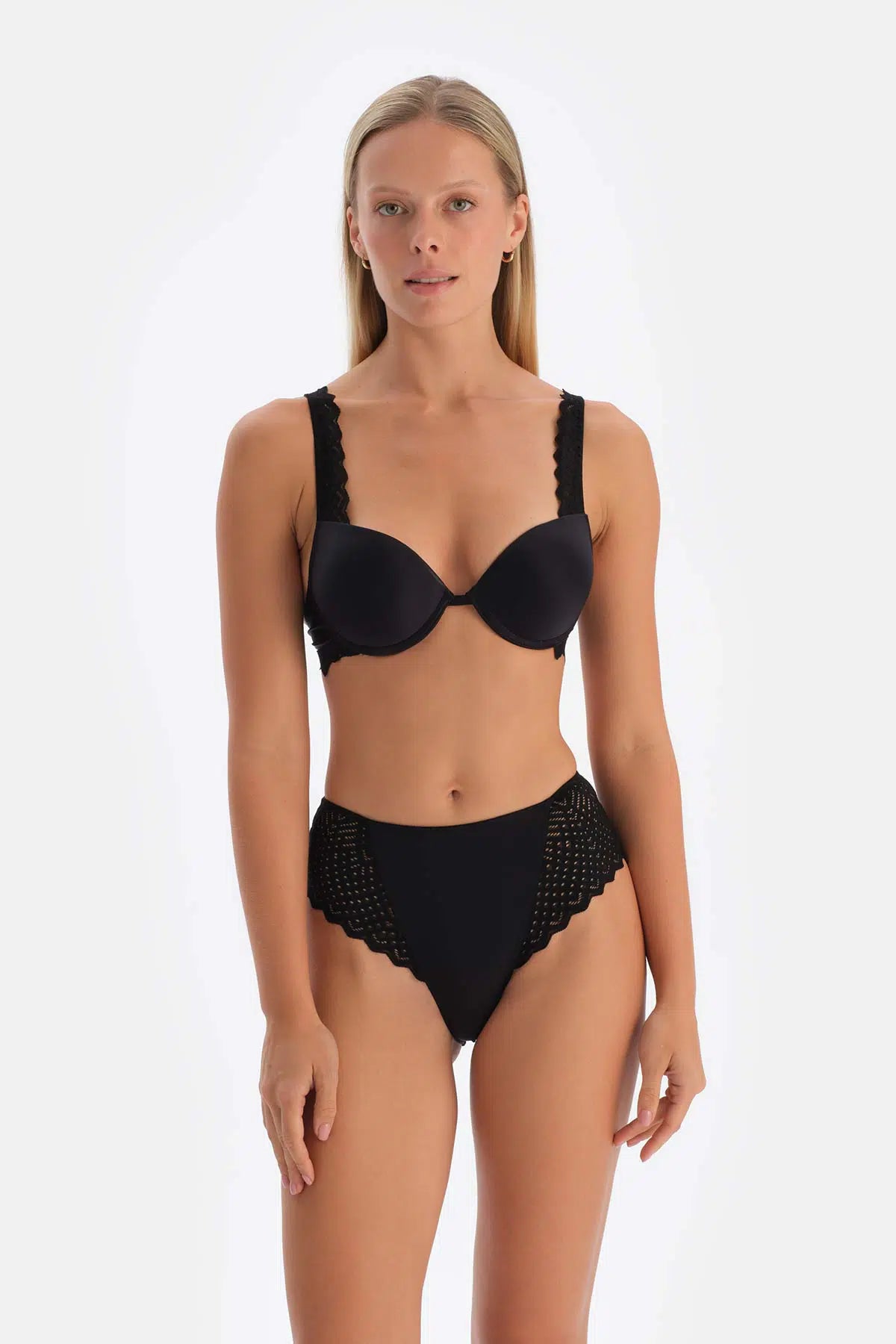Siyah Dantel Detaylı Premıum Basıc Brıef Külot