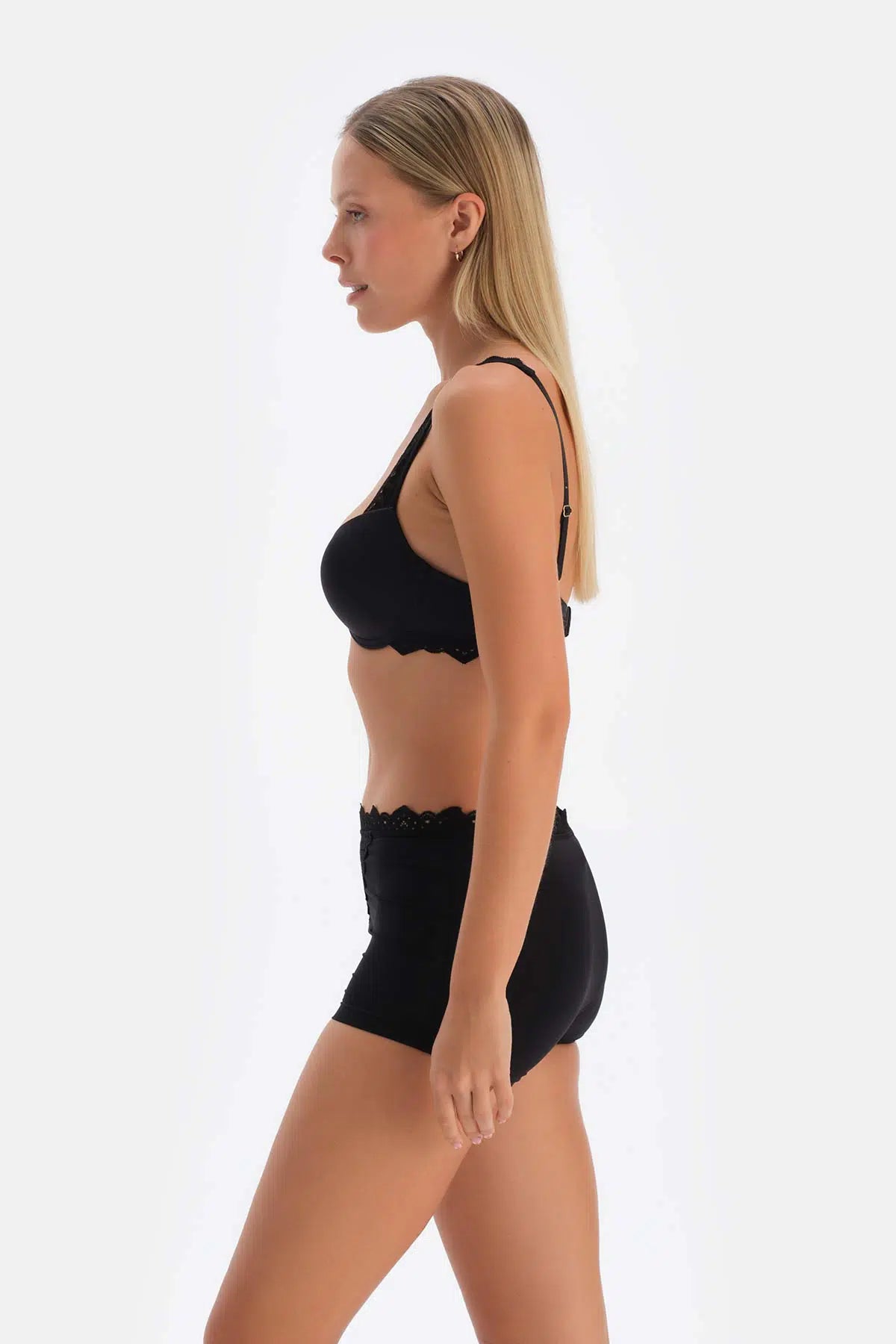 Siyah Dantel Detaylı Premıum Basıc Kadın Boxer