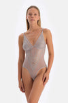 Açık Gri Dantel ve Zincir Detaylı Bodysuıt