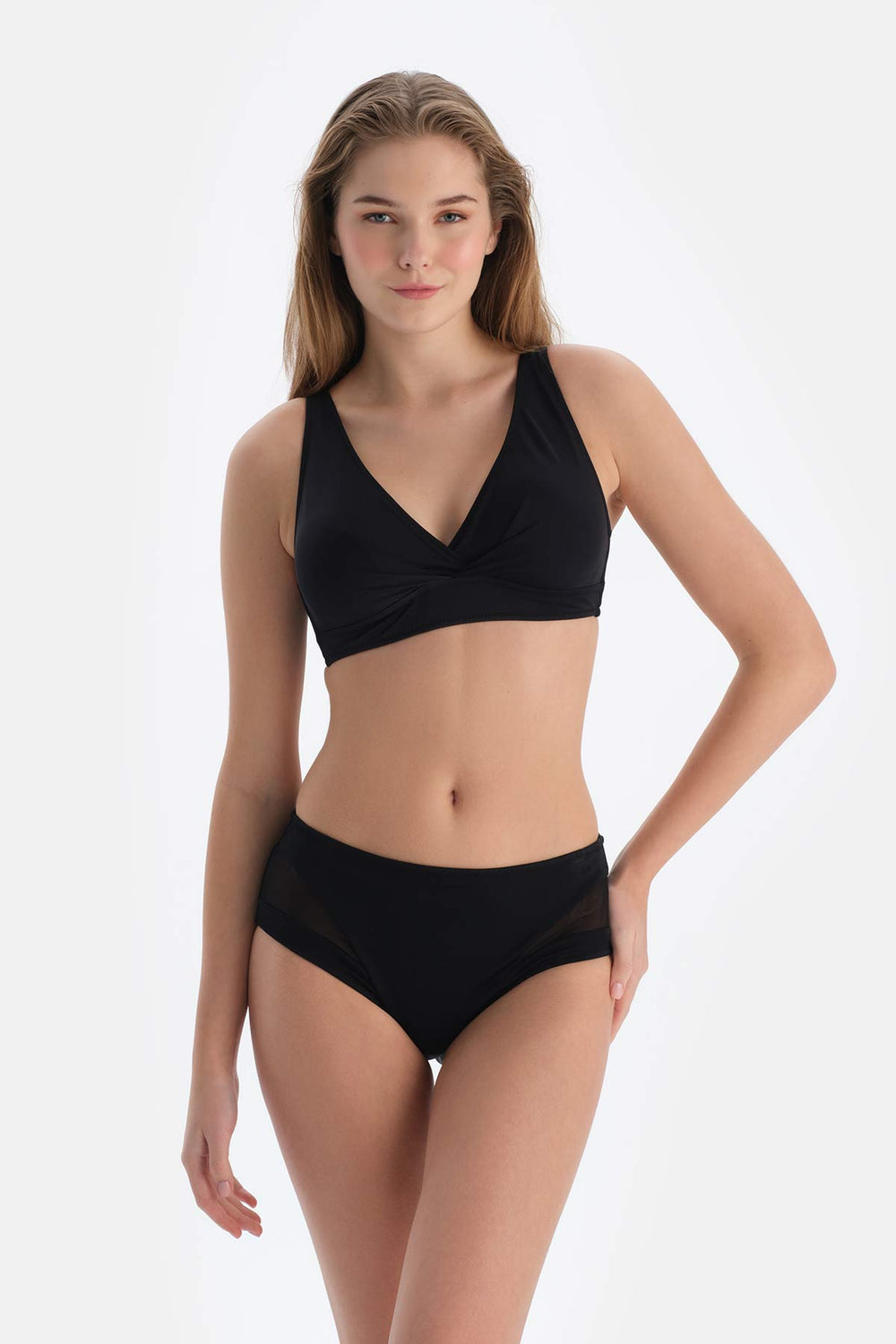 Siyah Tül Detaylı Yüksek Bel Bikini Alt