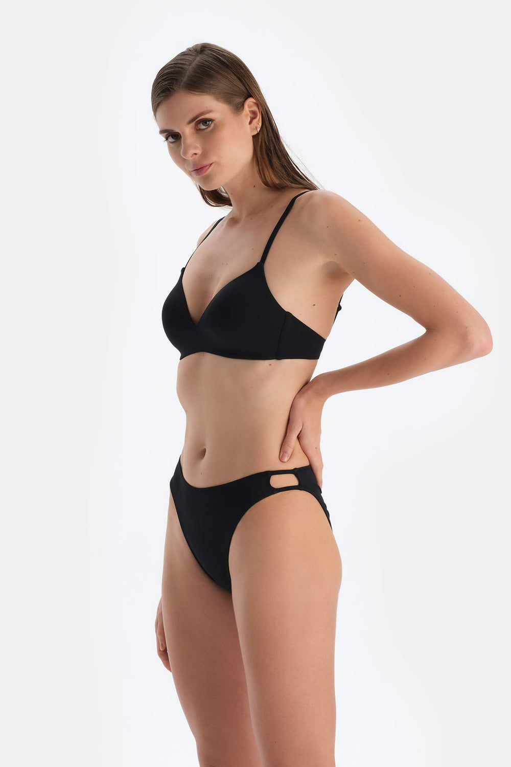 Siyah Kaplı Bikini Üstü