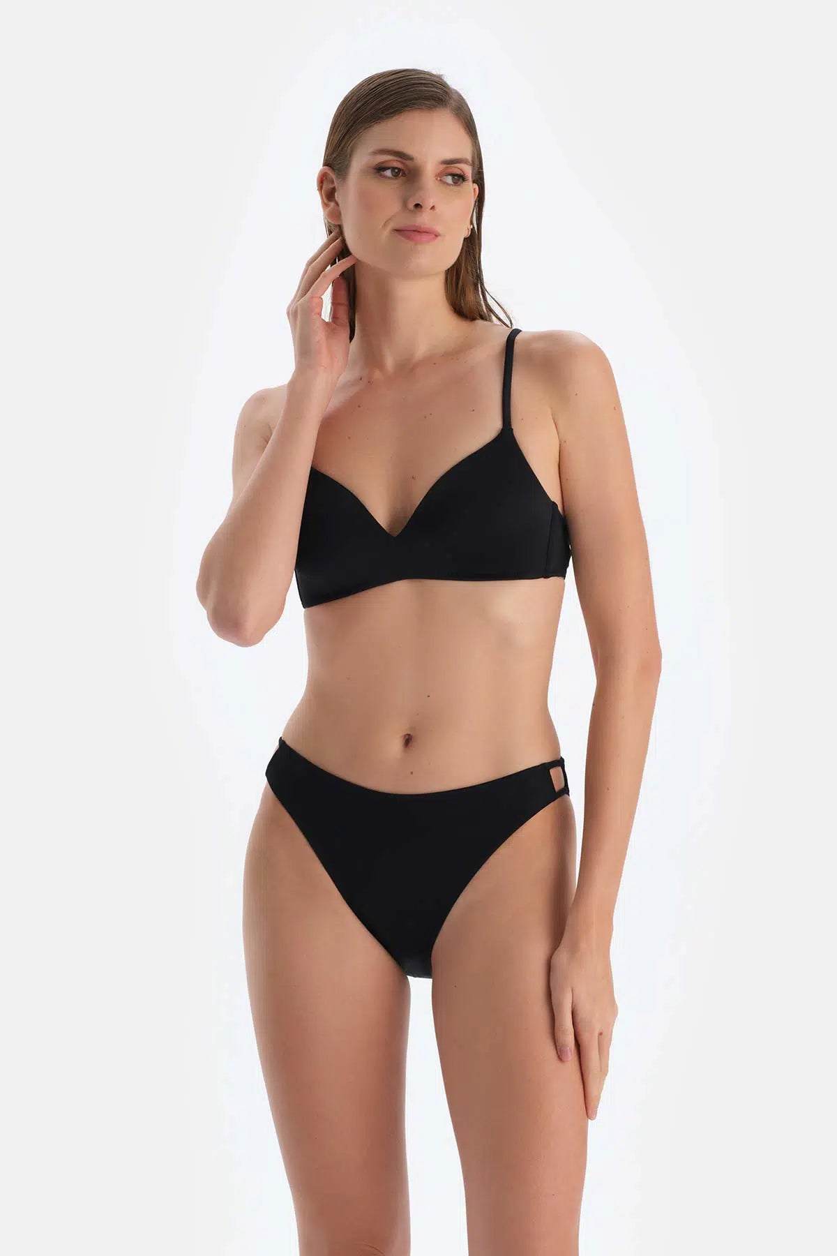Siyah Kaplı Bikini Üstü
