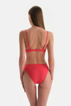 Kırmızı Üçgen Bikini Üst