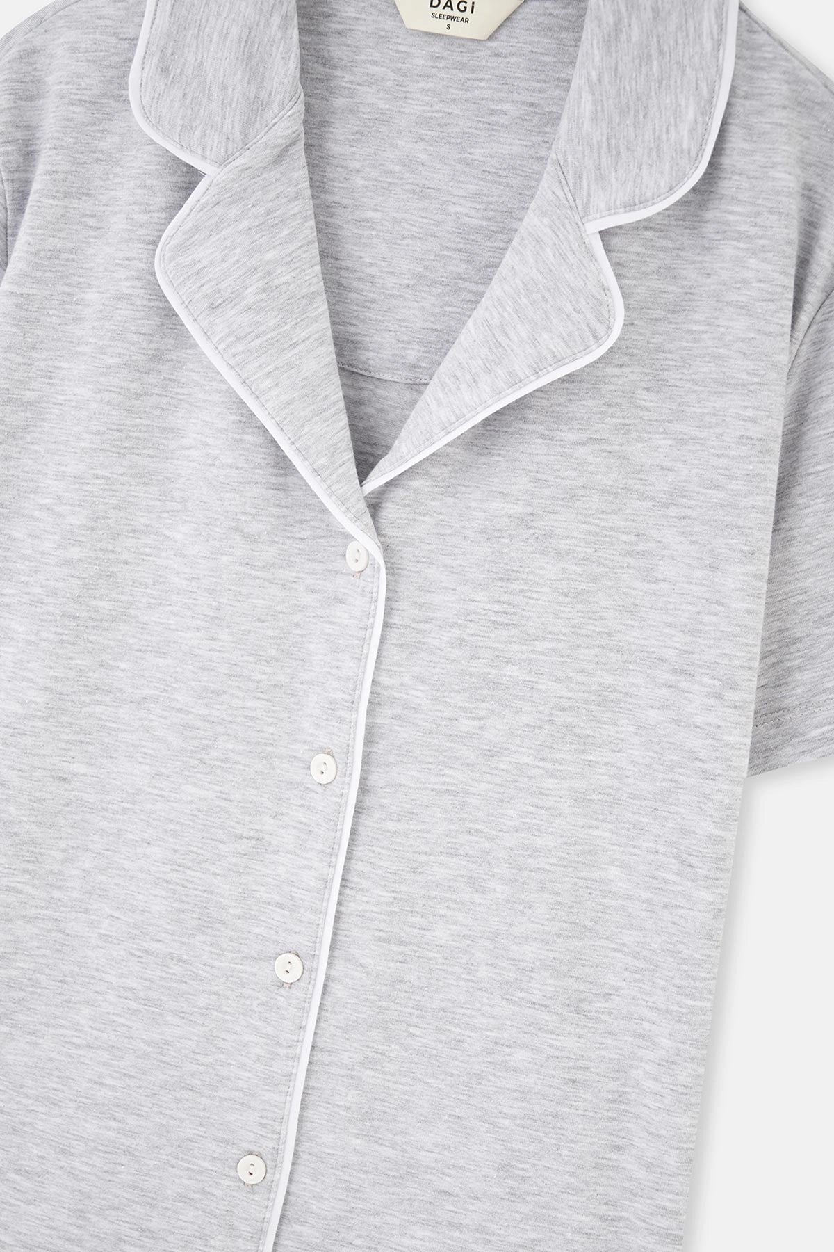 Gri Melanj Biye Detaylı Basic Şortlu Pijama Takımı