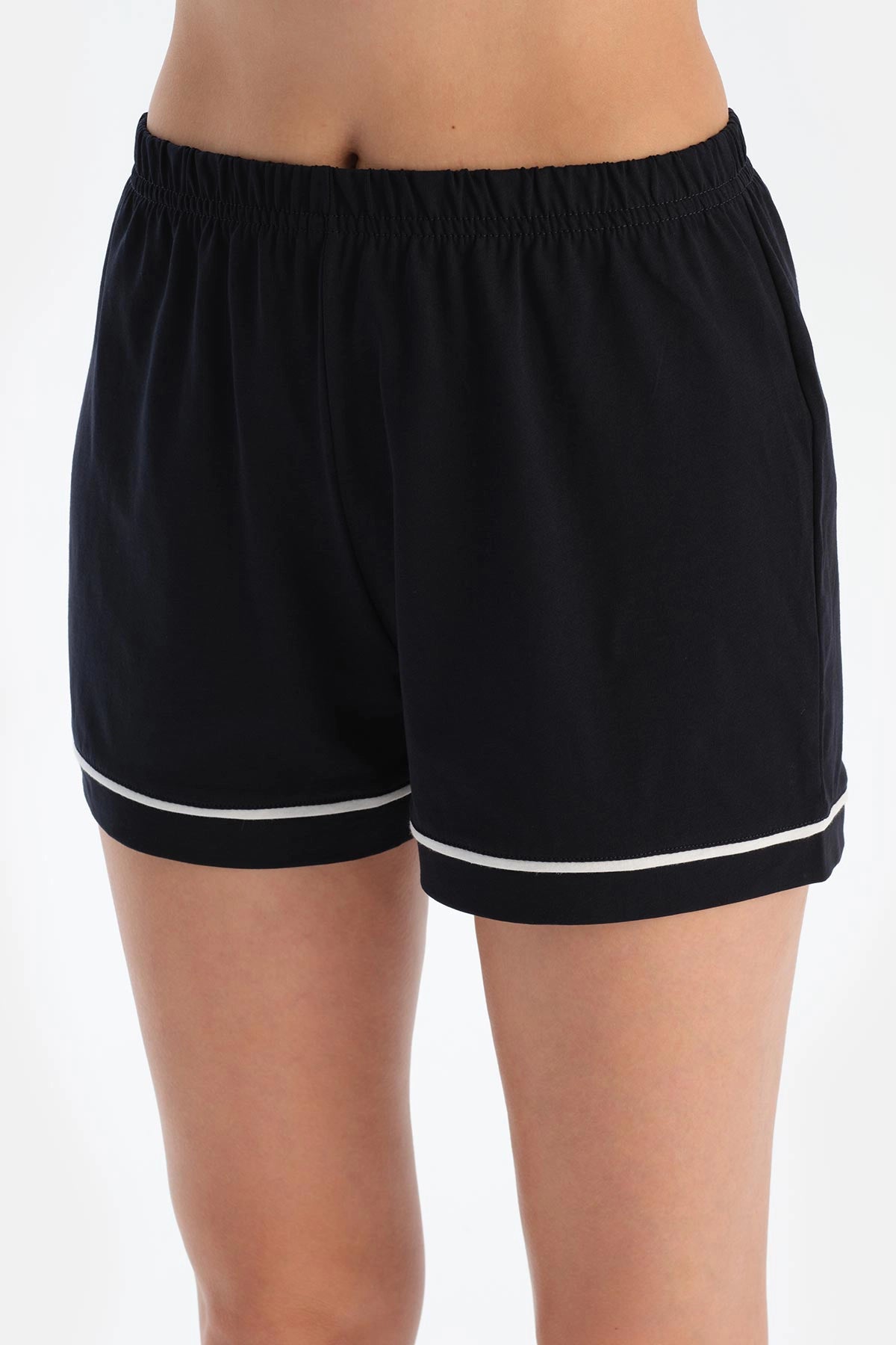 Lacivert Biye Detaylı Basic Şortlu Pijama Takımı