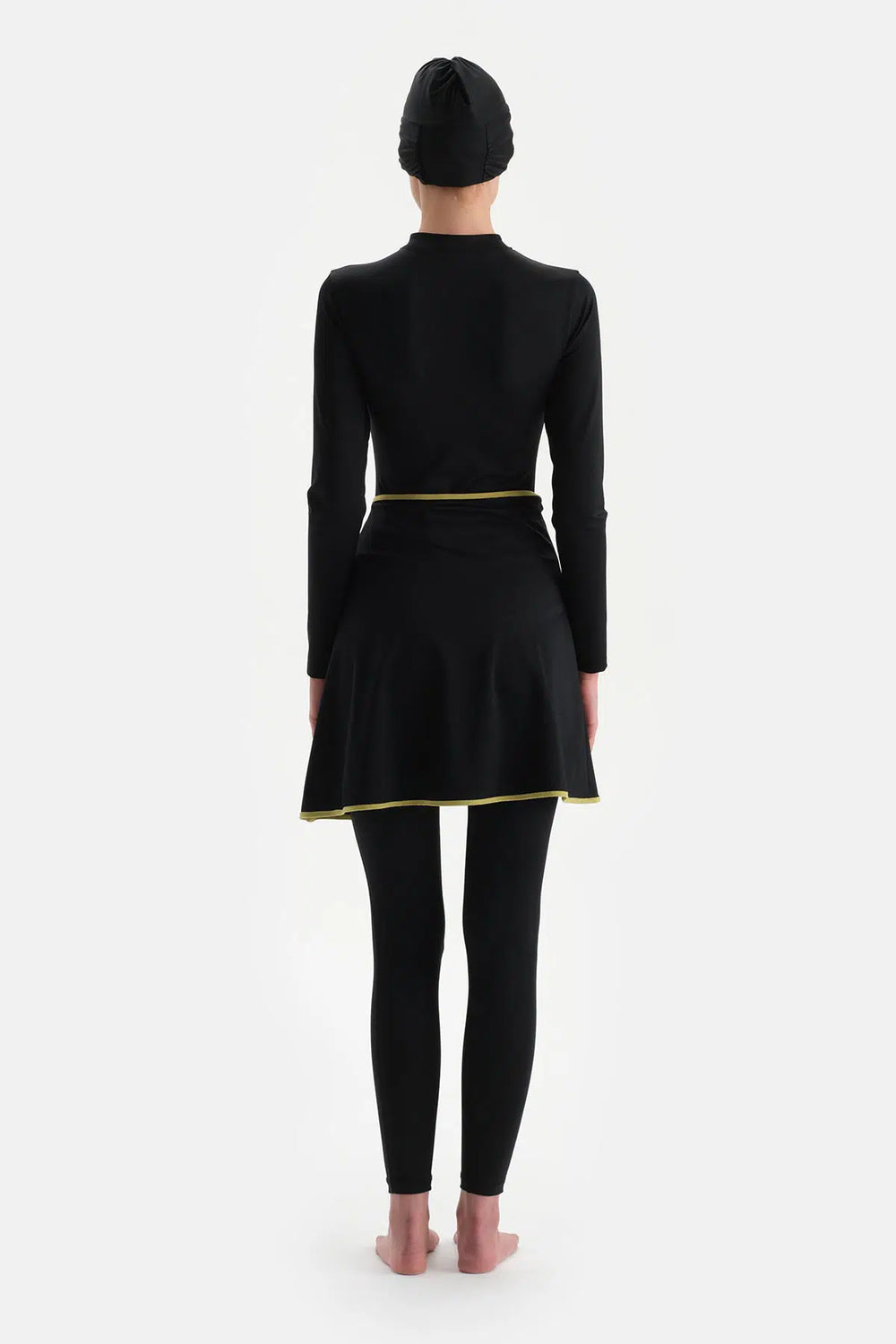 Siyah Fermuarlı Uk. 4 Parçalı Set