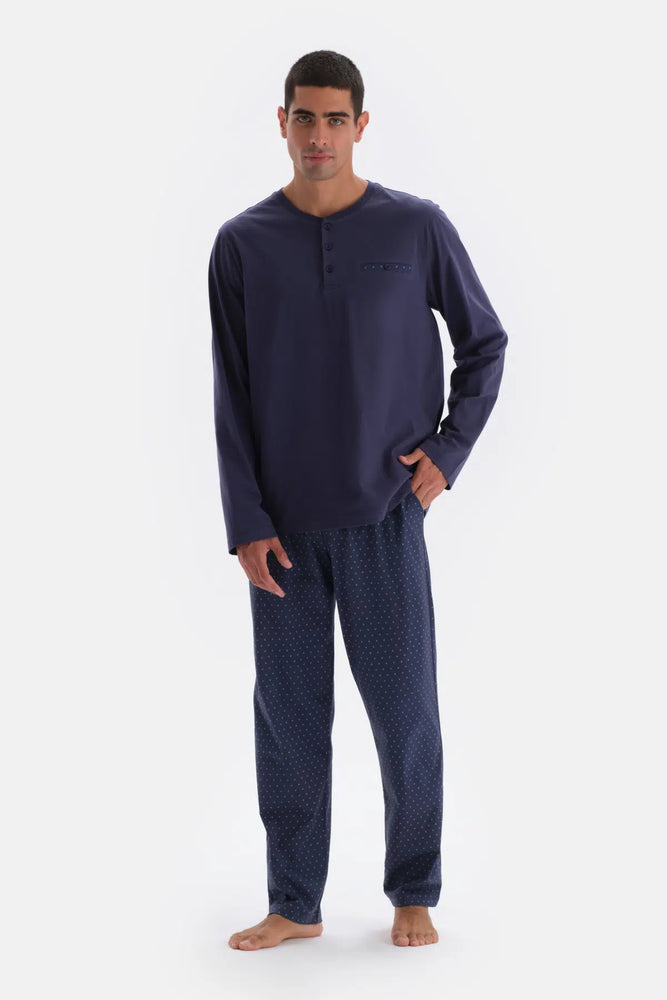 Lacivert Yarım Patlı Uzun Kollu Altı Metraj Baskılı Örme Pijama Takımı