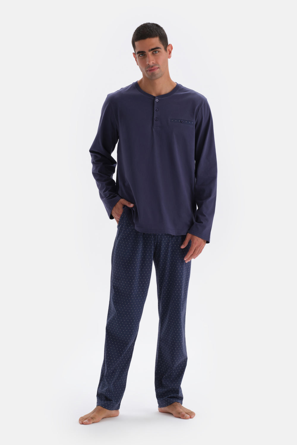 Lacivert Yarım Patlı Uzun Kollu Altı Metraj Baskılı Örme Pijama Takımı