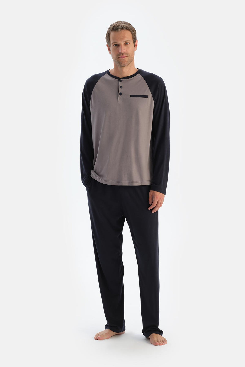 Siyah Reglan Kol Detaylı Tişört Pantolon Pijama Takımı