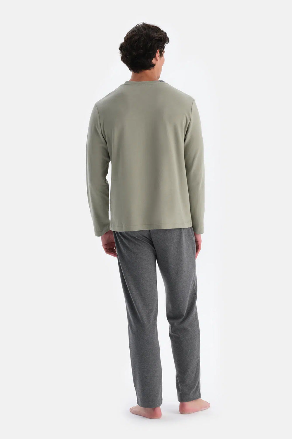 Açık Yeşil V Yaka Uzun Kollu Interlok Pijama Takımı