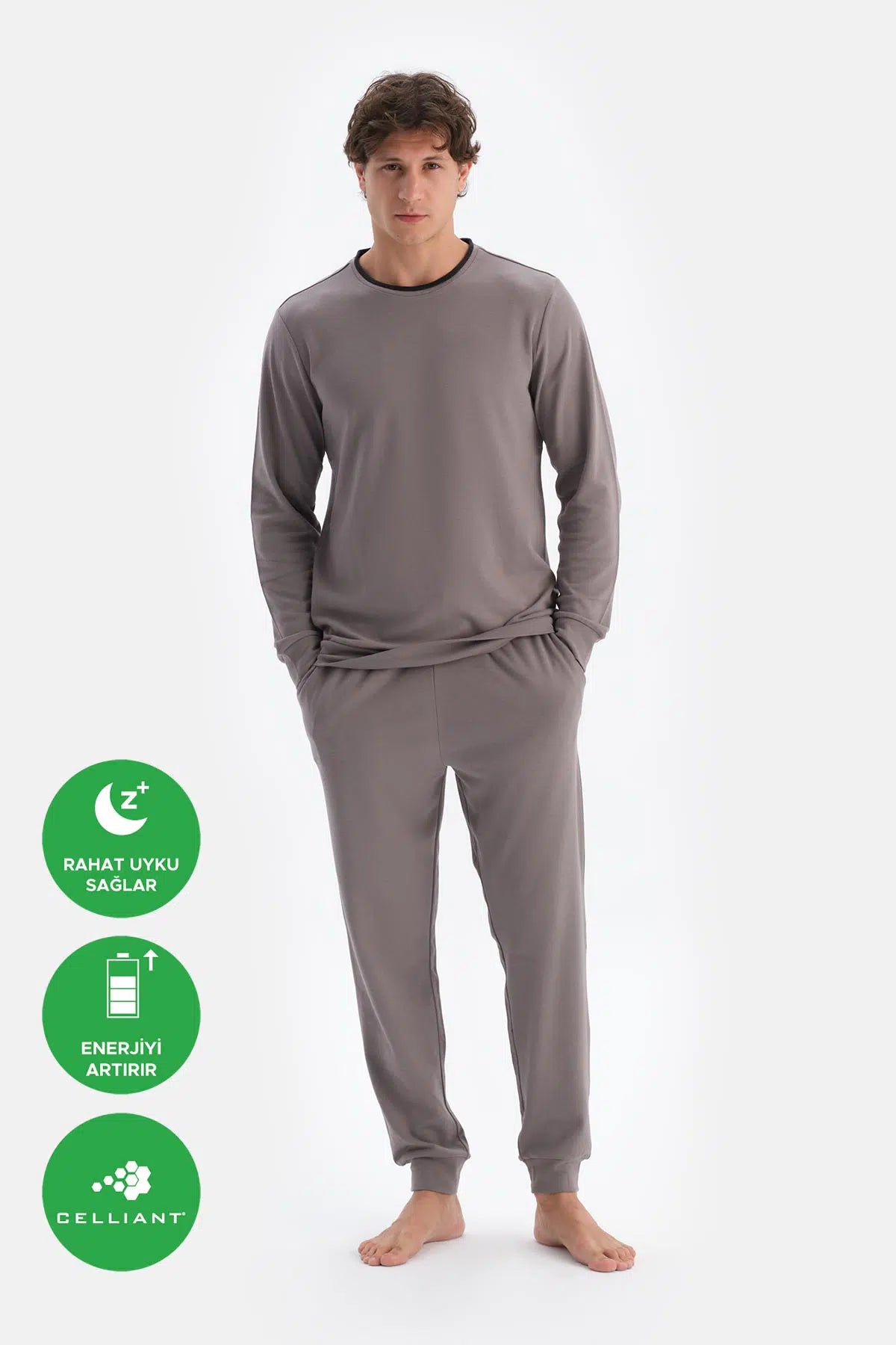 Füme Yaka Ve Bel Detaylı Celliant Pijama Takımı