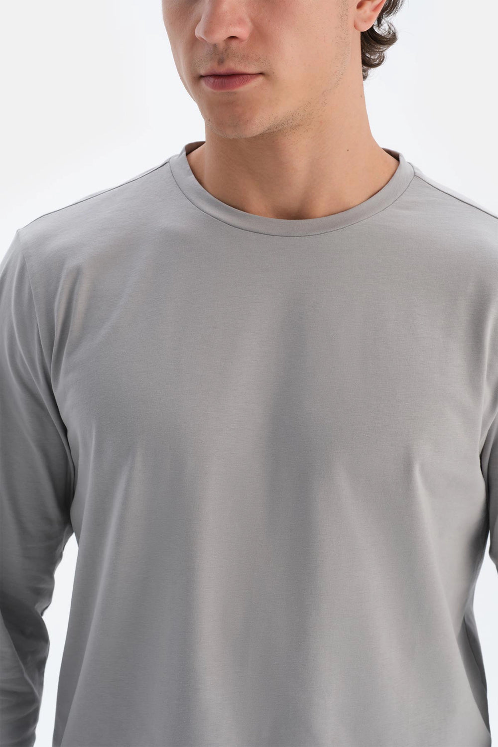 Gri Bisiklet Yaka Pamuk Pijama Üstü