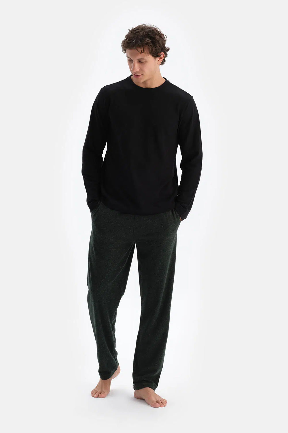 Siyah Bisiklet Yaka Pamuk Pijama Üstü