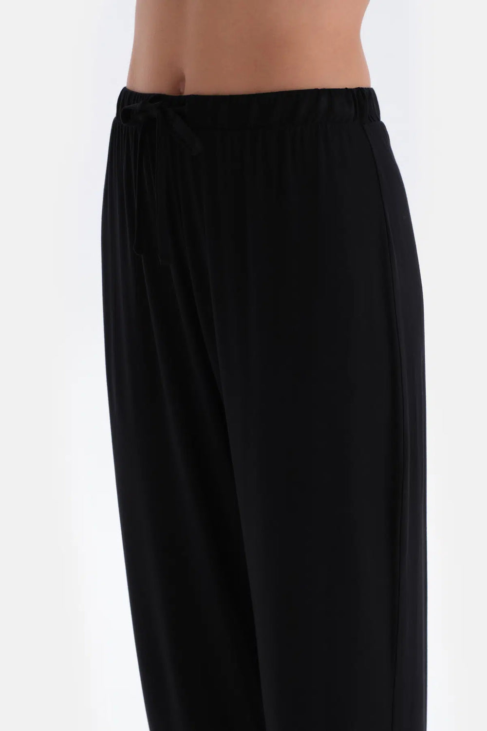 Siyah Kadife Şerit Detaylı Gömlek Pantolon Pijama Takımı