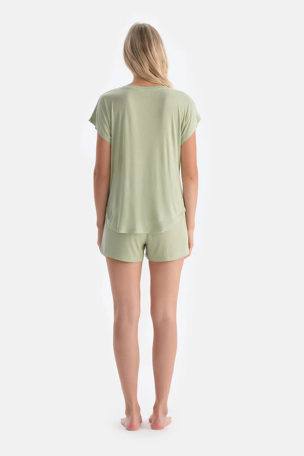 Açık Yeşil Düşük Kol Şortlu Pijama Takımı
