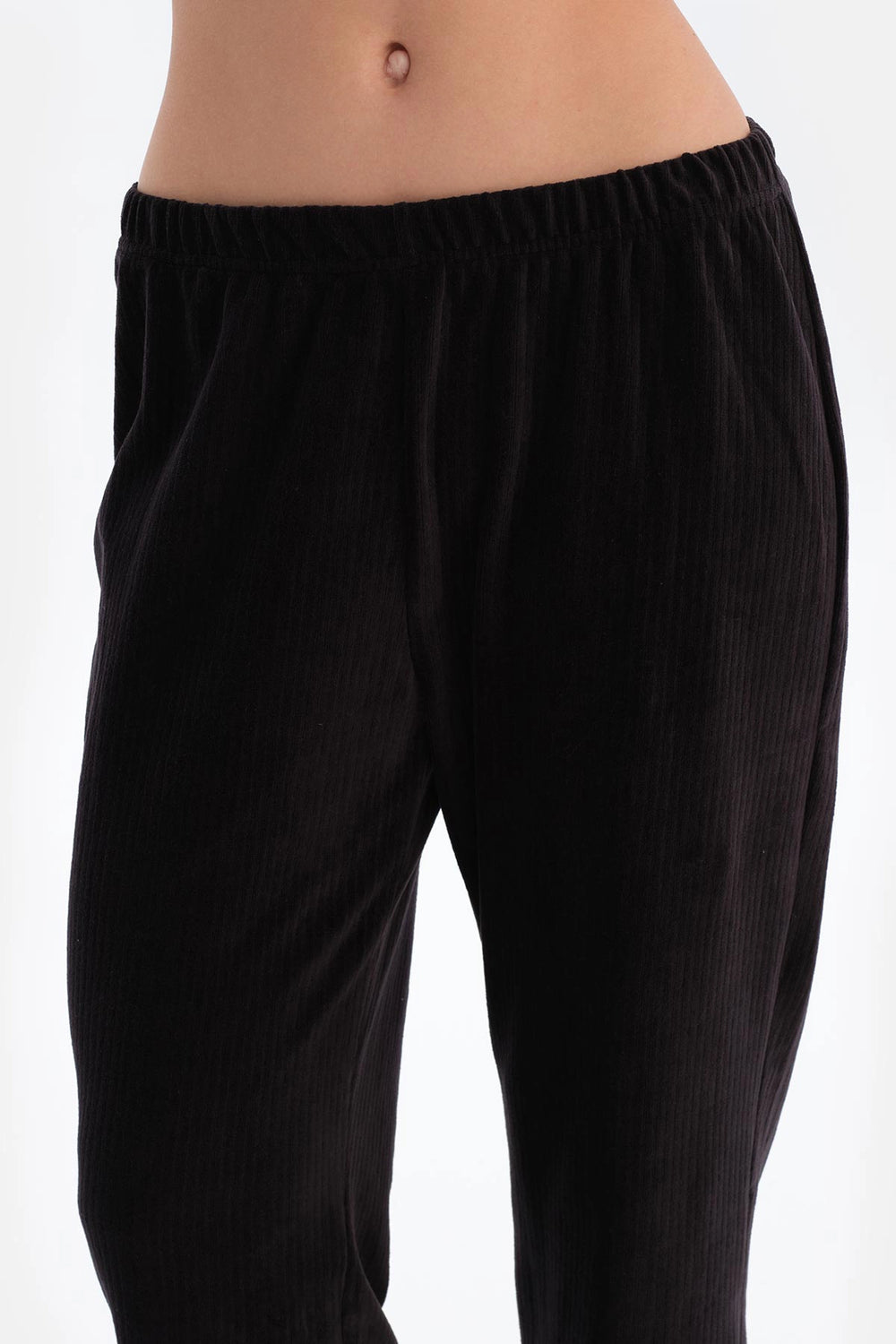 Siyah Kadın Tek Alt