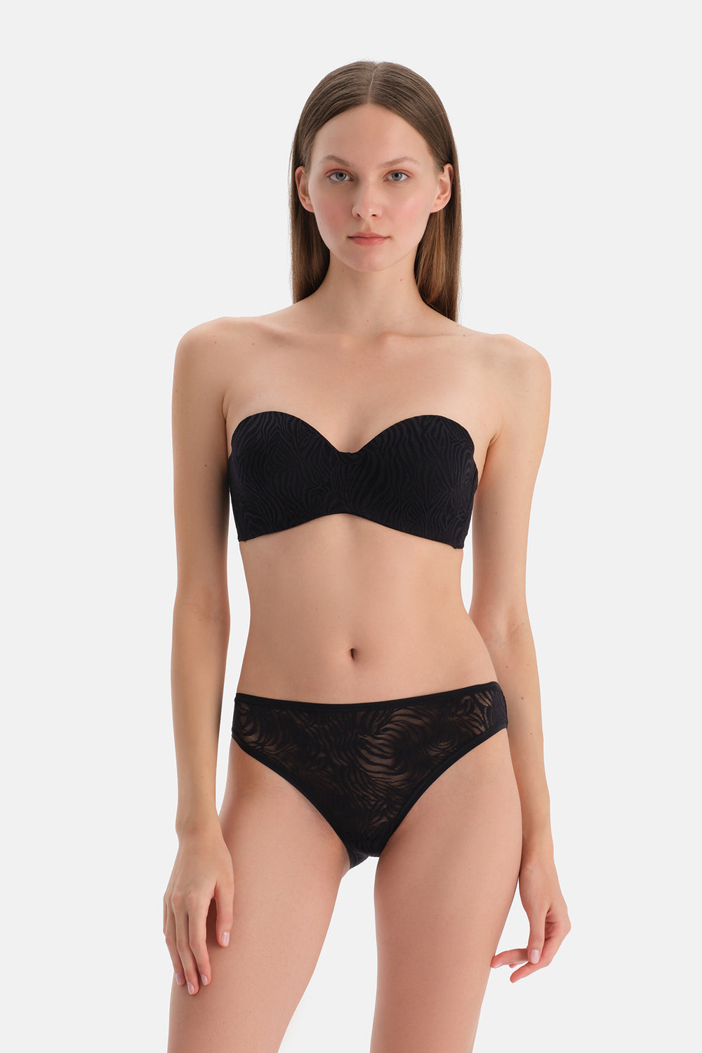 Siyah Basic Üçgen Formlu Soft Sütyen