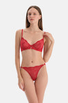 Kırmızı Dantel Detaylı Sütyen