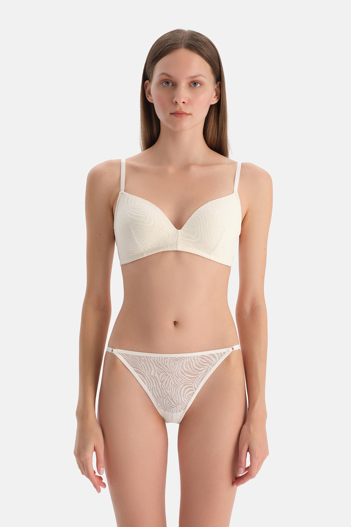 Ekru Dantelli Brazilian Külot