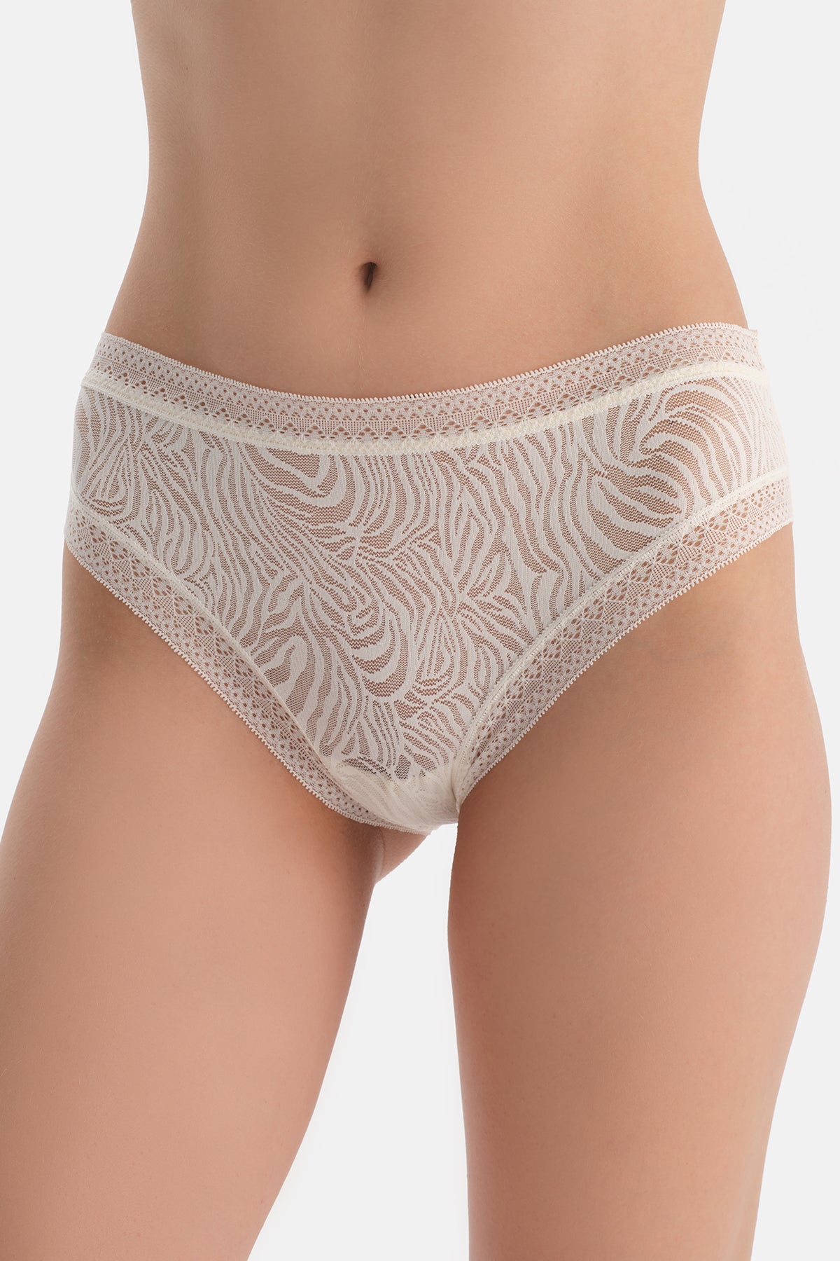 Ekru Dantelli Brazilian Külot