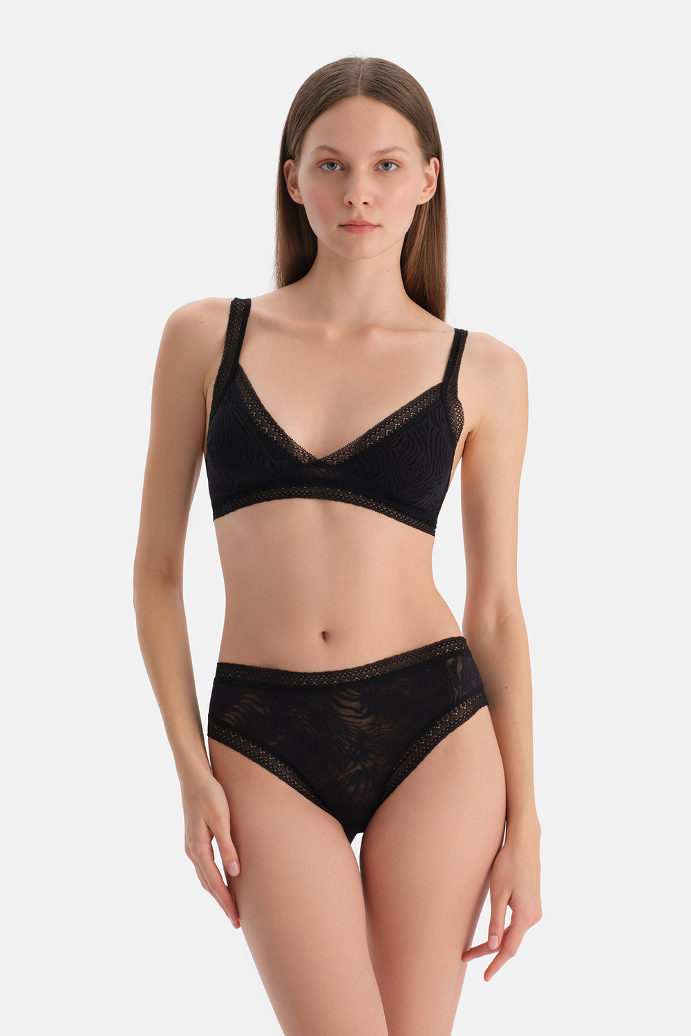 Siyah Dantelli Brazilian Külot