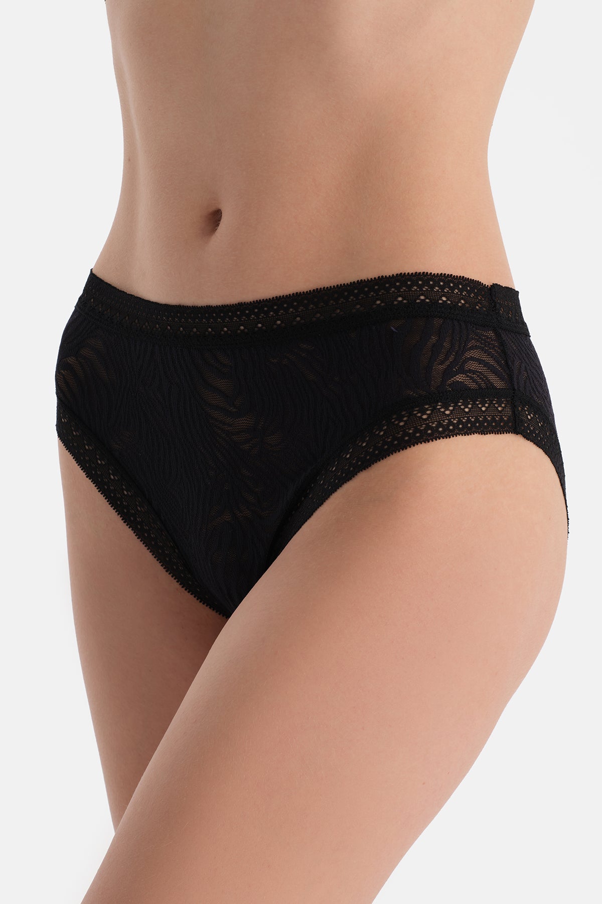 Siyah Dantelli Brazilian Külot