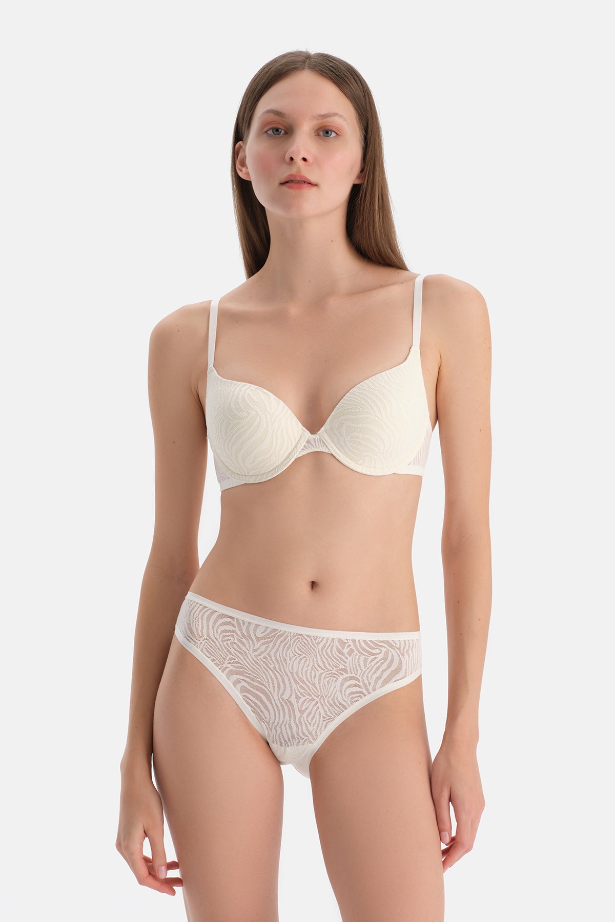 Ekru Dantelli Brazilian Külot