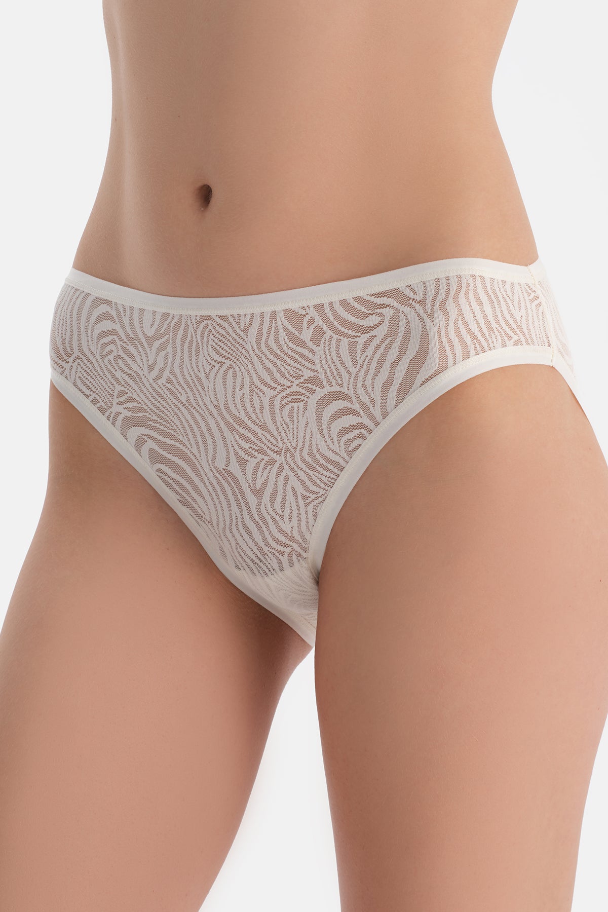 Ekru Dantelli Brazilian Külot