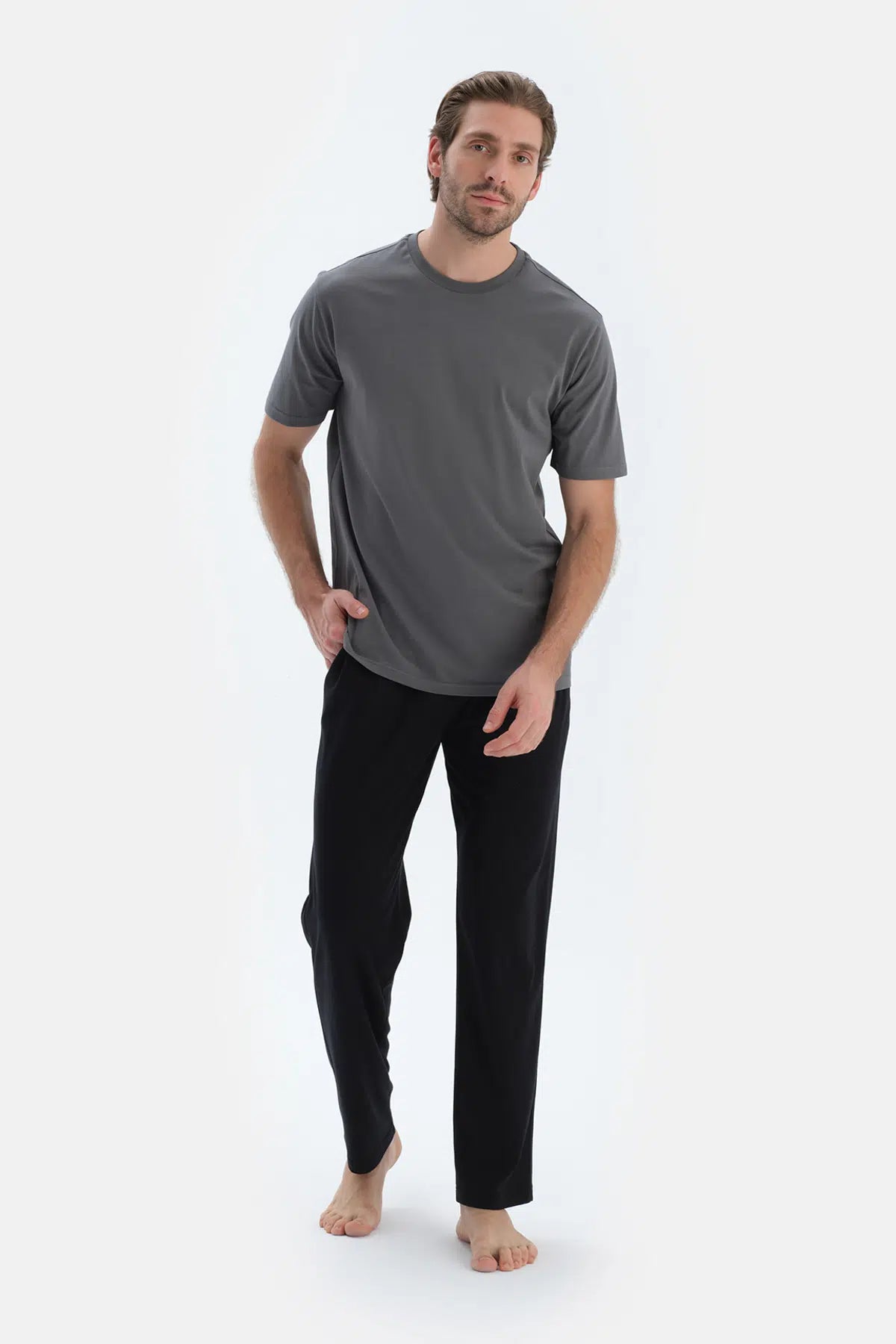 Siyah Düz Paça Penye Modal Pantolon