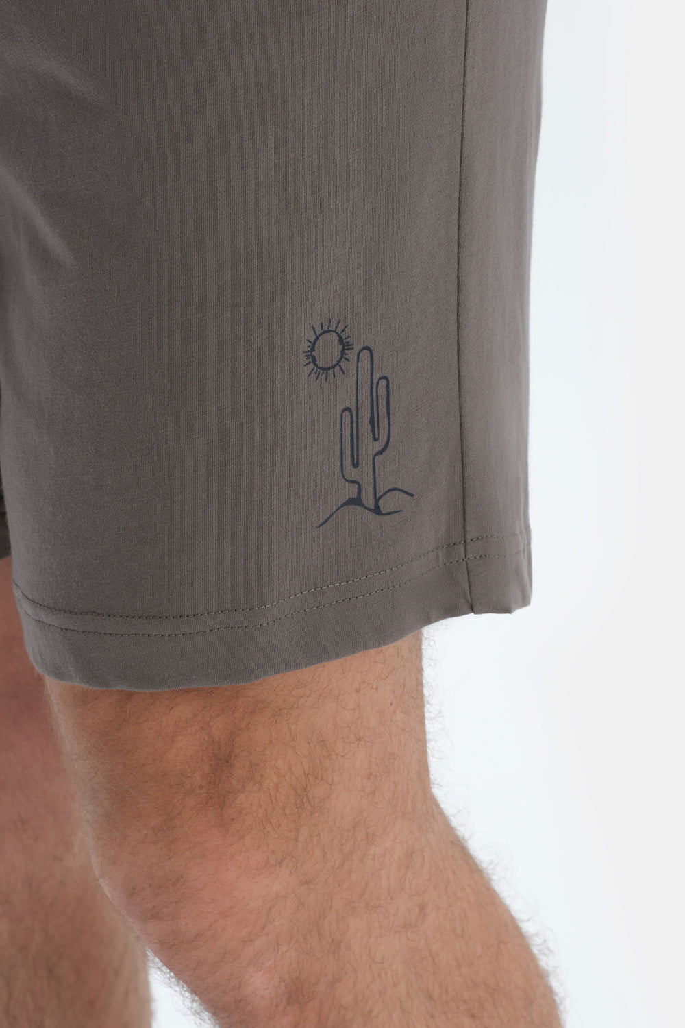 Gri Baskı Detaylı Penye Modal Şort