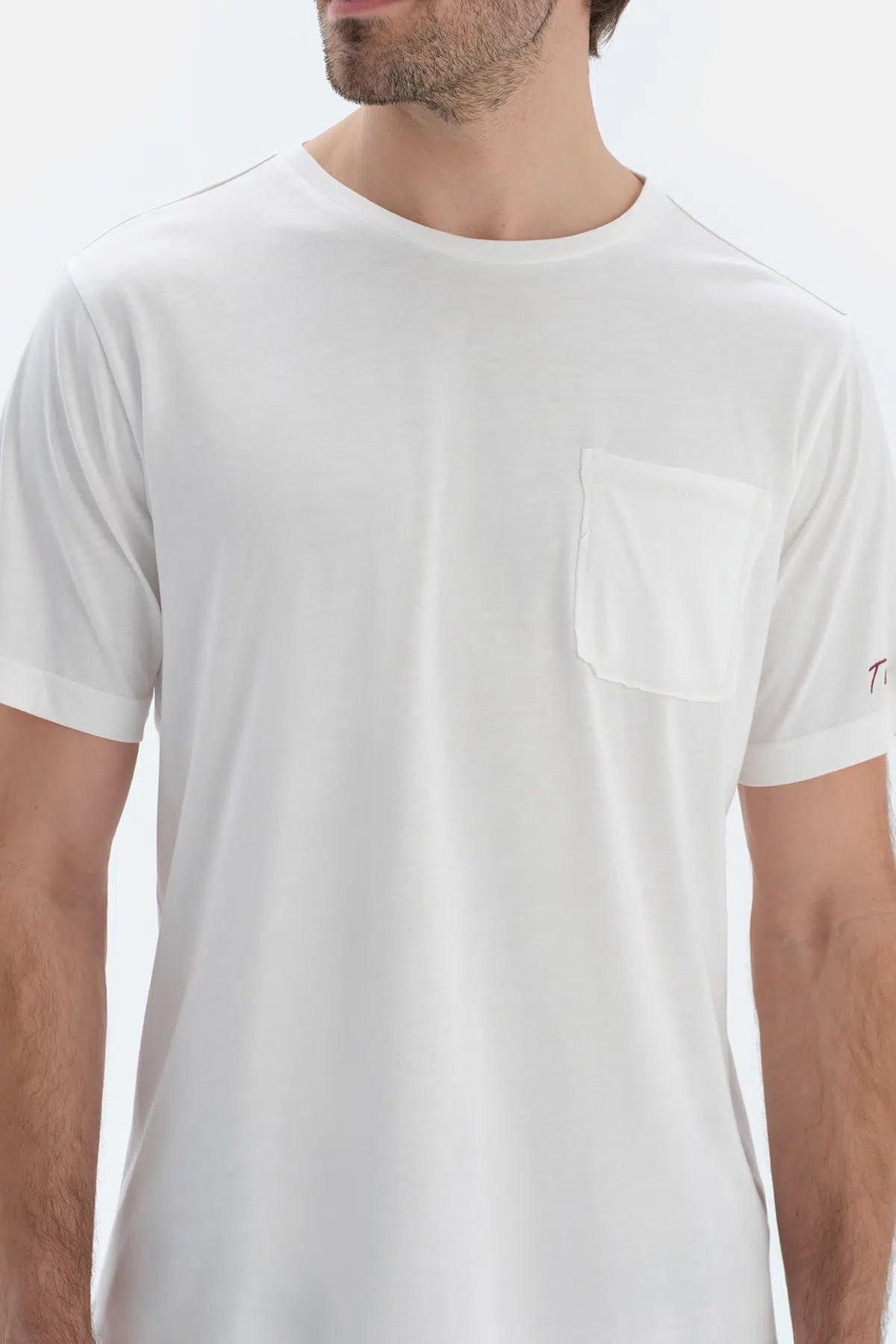 Ekru Nakış Detaylı Altı Dokuma Ekoseli Tişört Pantolon Pijama Takımı