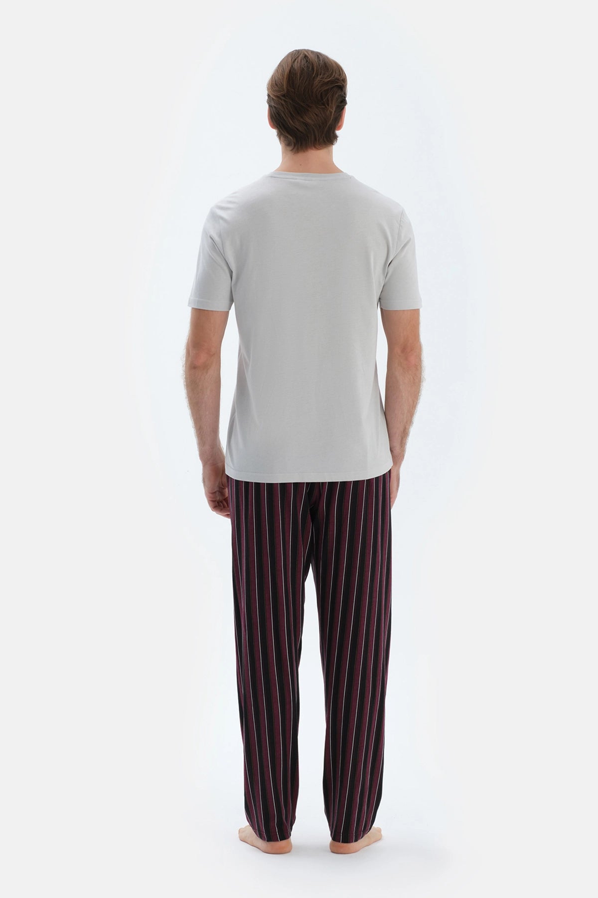 Açık Gri Kısa Kollu Tişört Çizgili Pantolon Pijama Takımı