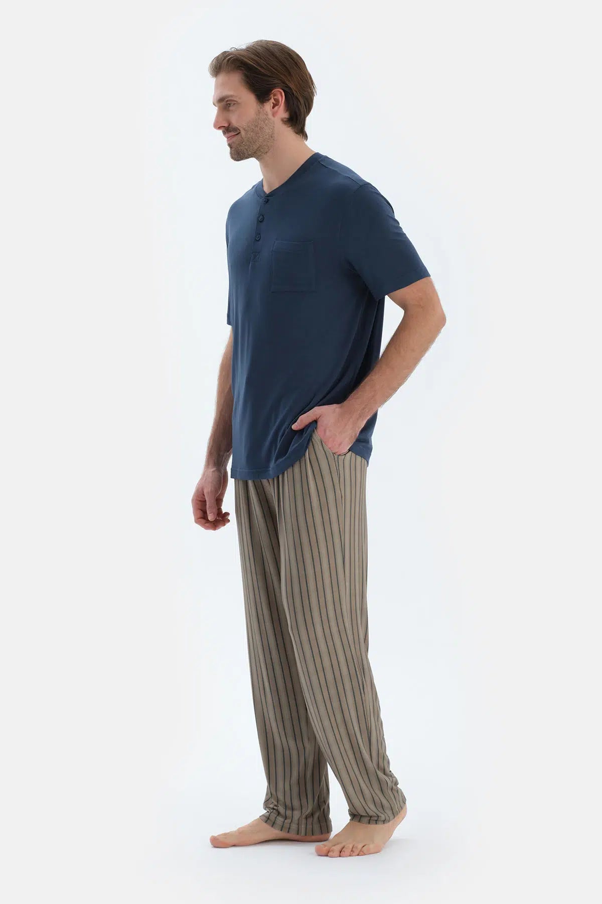 Lacivert Pat Ve Cep Detaylı Basıc Tişört Pantolon Pijama Takımı