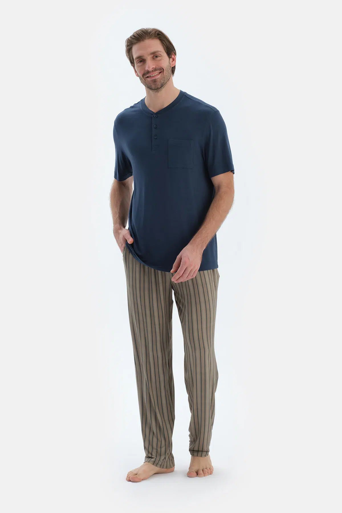 Lacivert Pat Ve Cep Detaylı Basıc Tişört Pantolon Pijama Takımı