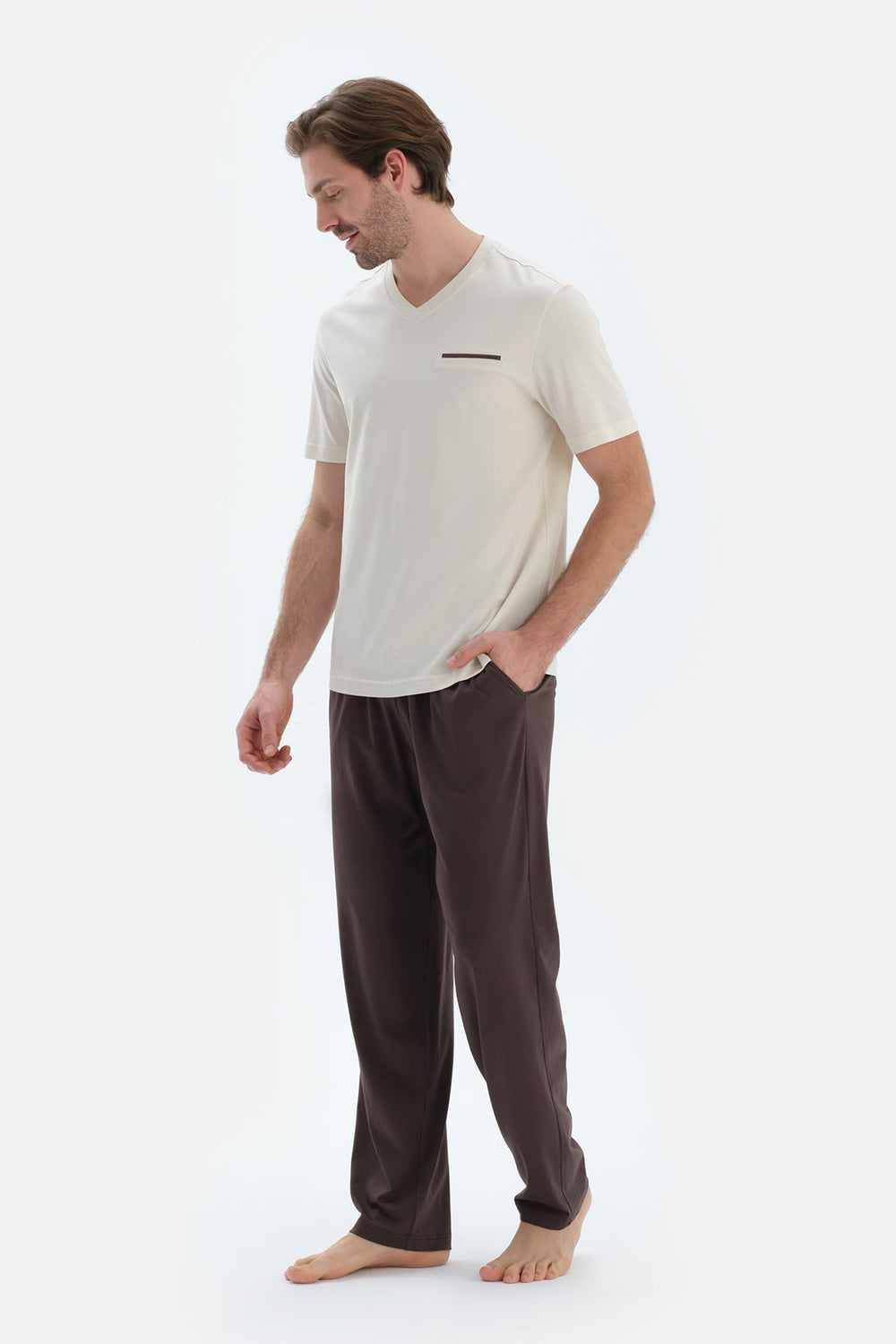 Bej V Yaka Kısa Kollu Fleto Cepli Basıc Tişört Pantolon Pijama Takımı
