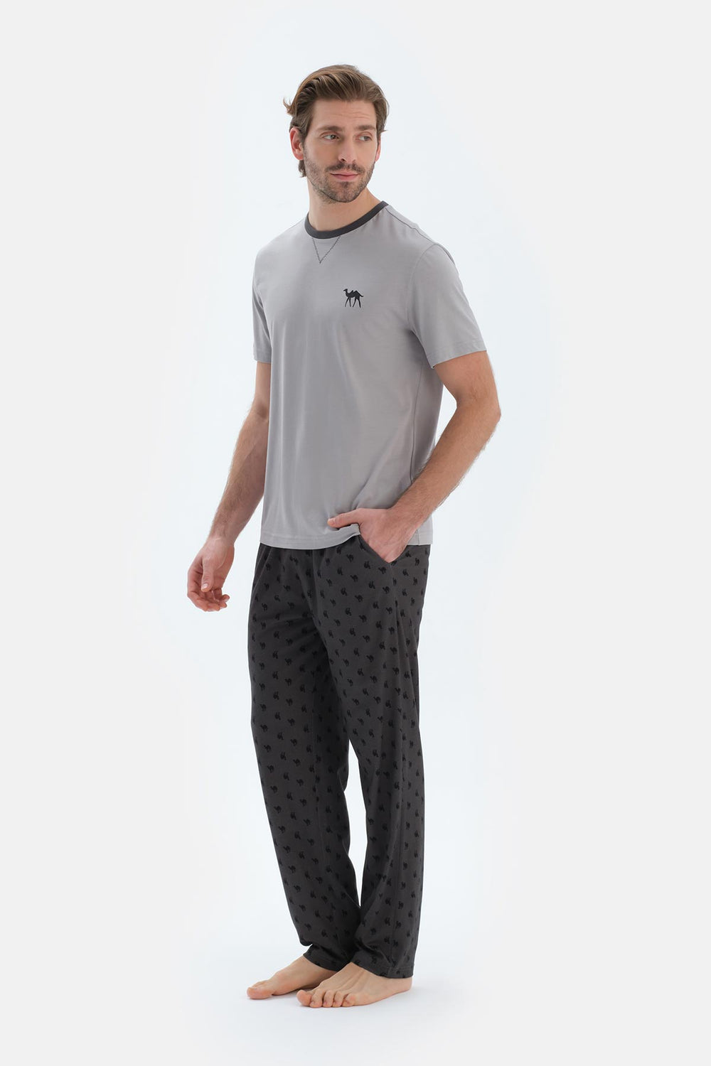 Gri Kısa Kollu Baskı Detaylı Tişört Pantolon Pijama Takımı